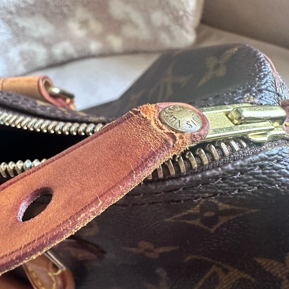 Louis Vuitton Vintage Speedy 30 - Picture 13 of 16